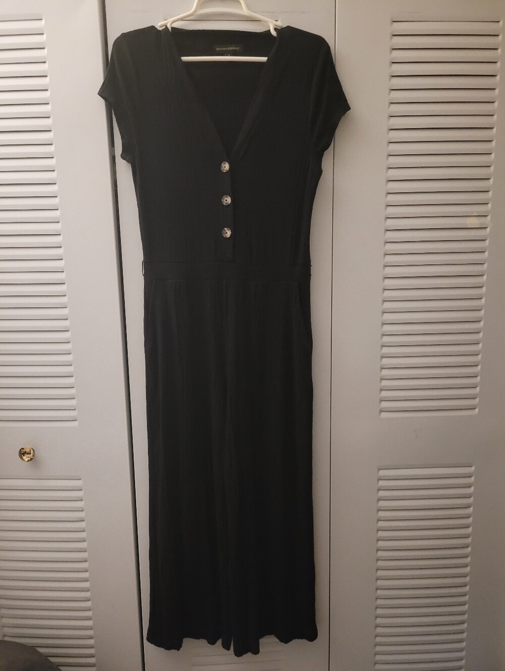 Banana Republic Black Ribbed Knit V-Neck Button Front Wide Leg Jumpsuit Size S